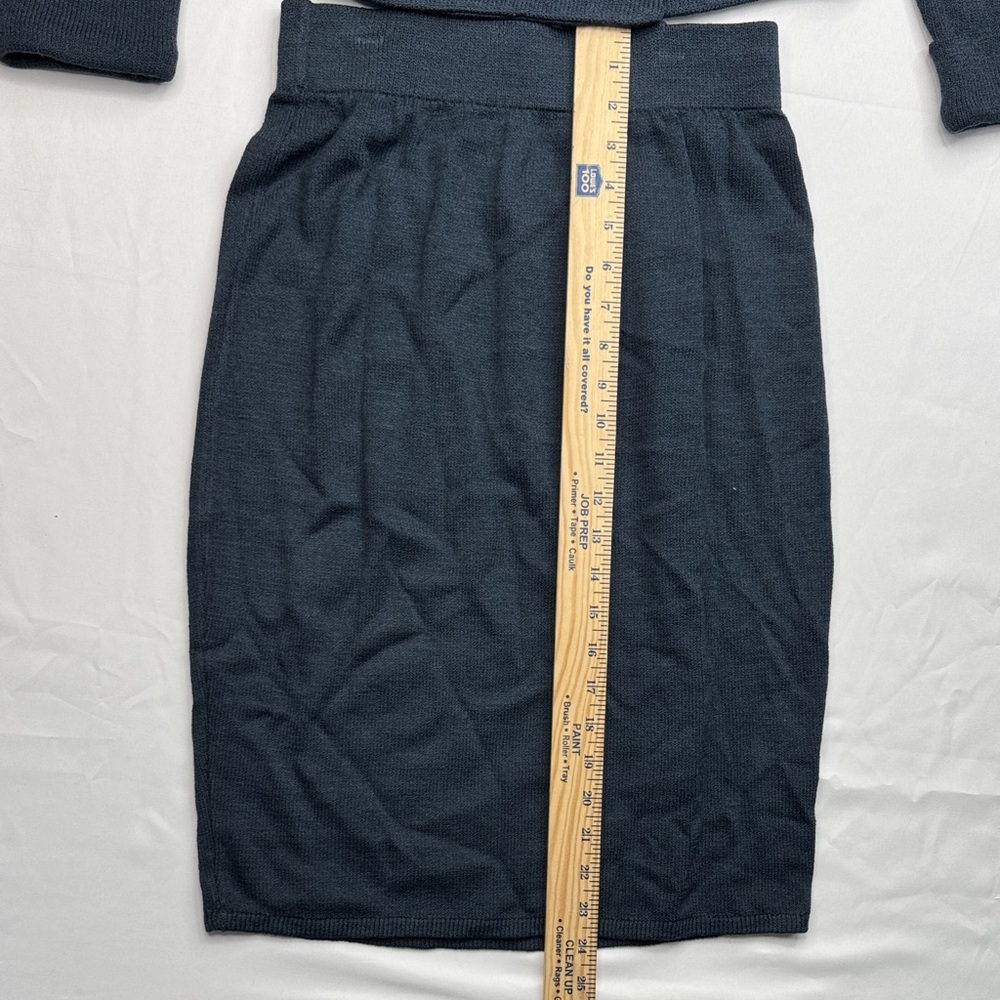 St. John Green knitted two piece suit size 8 double breasted and skirt vintage - Picture 5 of 11